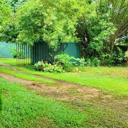 Madara Hotel Horana Luaran gambar