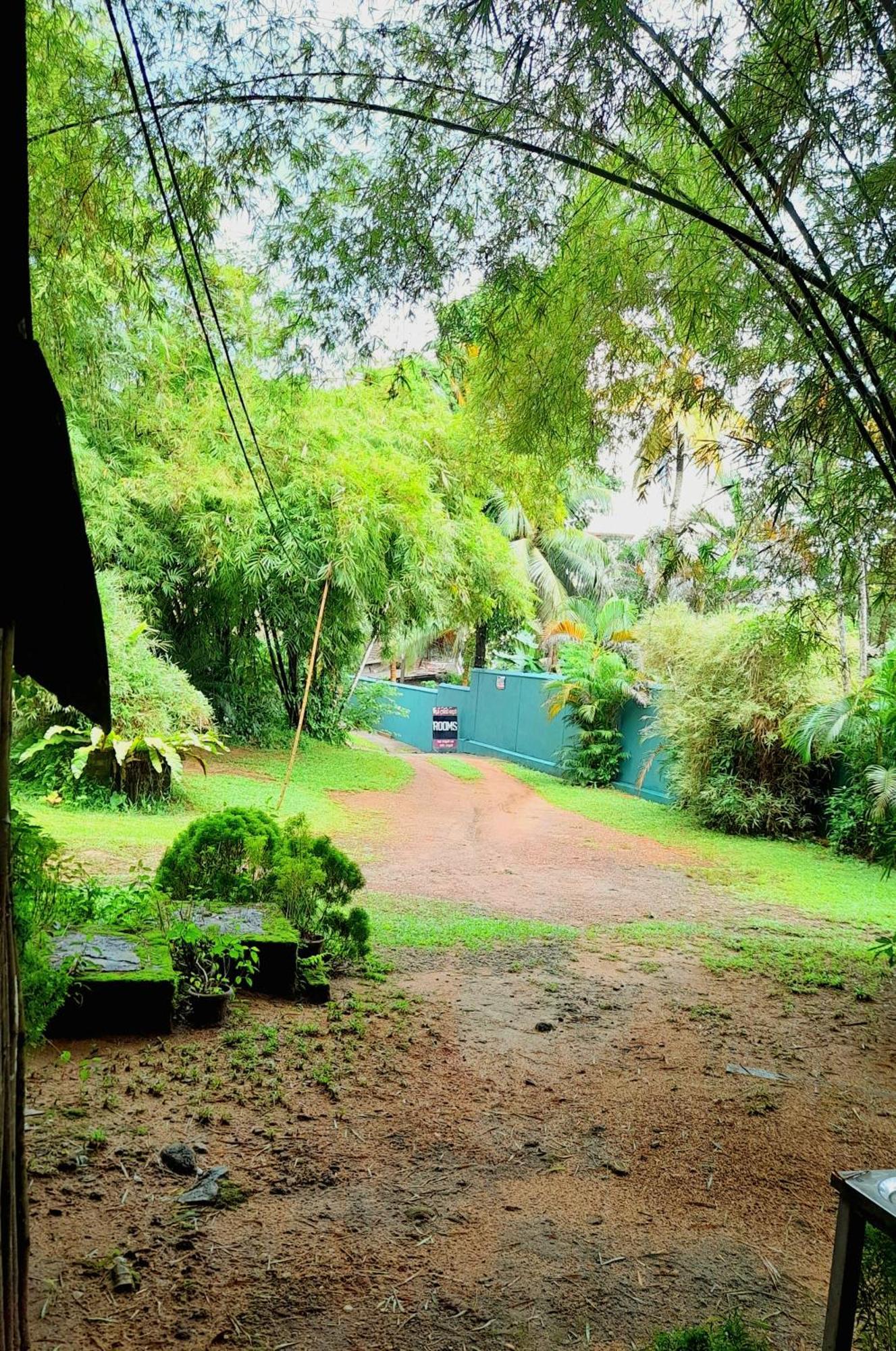 Madara Hotel Horana Luaran gambar